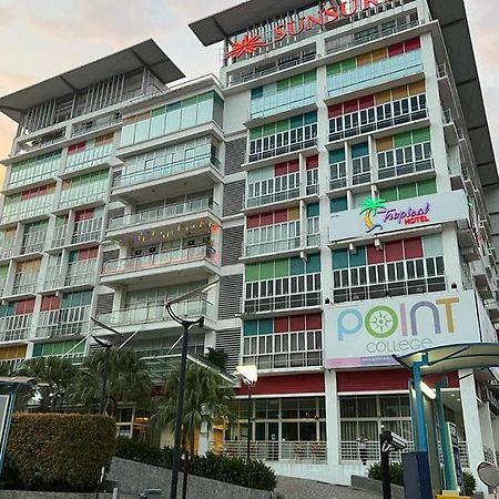 Tropical Hotel Kota Damansara Petaling Jaya Exteriör bild